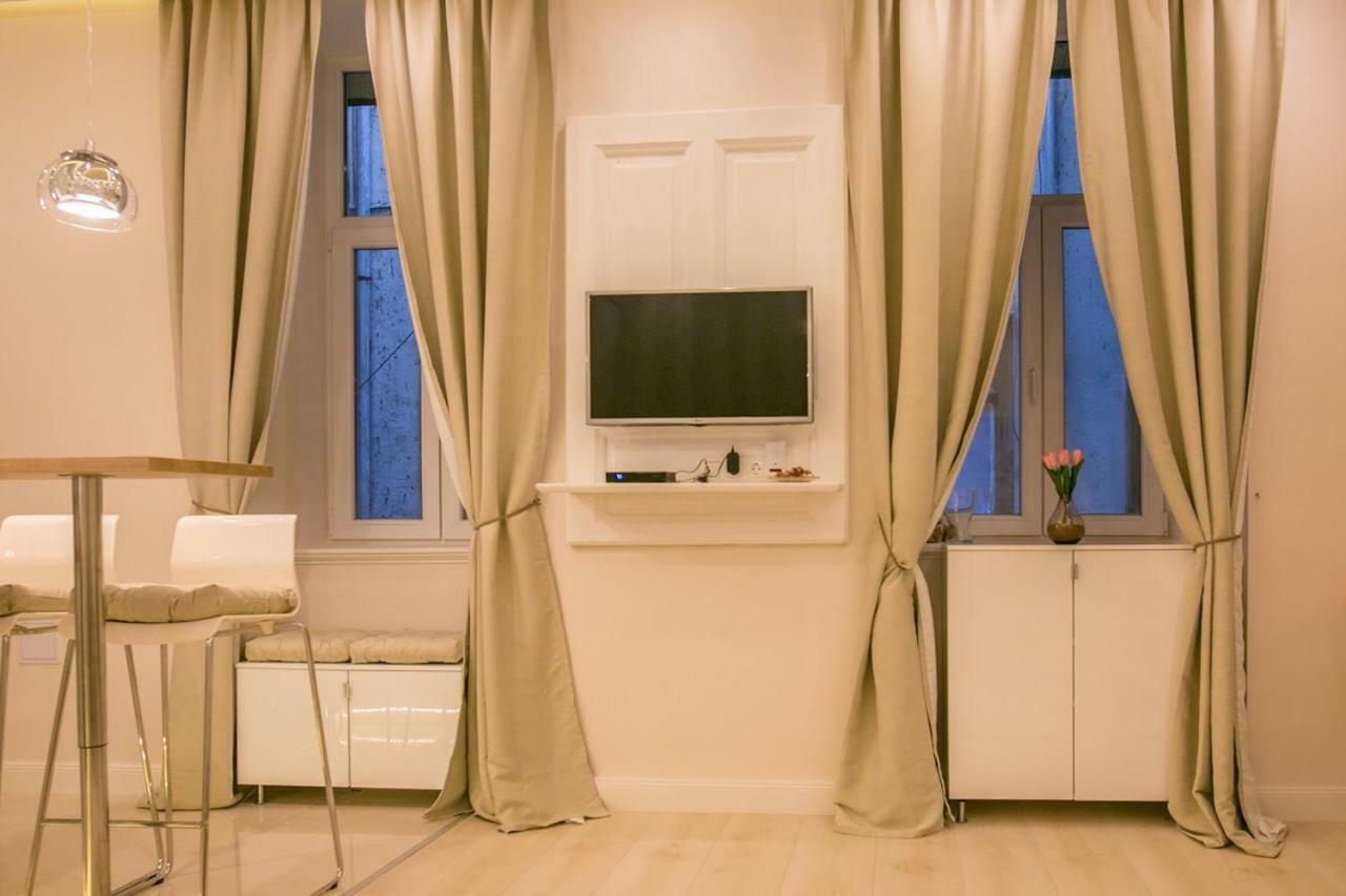 Panni Luxury Apartment Next To Gozsdu Garden Будапеща Екстериор снимка