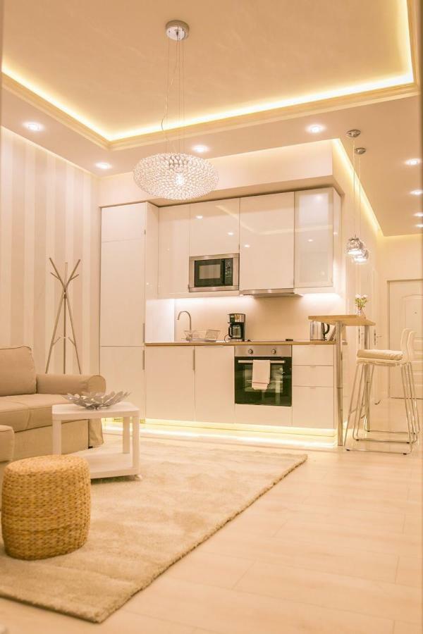 Panni Luxury Apartment Next To Gozsdu Garden Будапеща Екстериор снимка