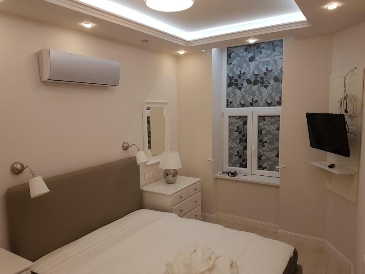 Panni Luxury Apartment Next To Gozsdu Garden Будапеща Екстериор снимка